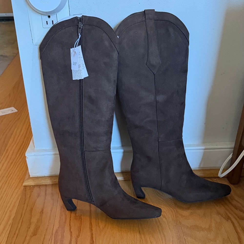 Gap Vegan Suede Heeled Boots